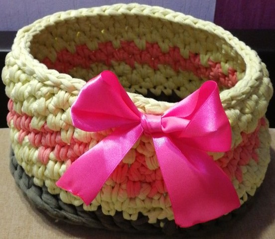 Вязаные корзинки